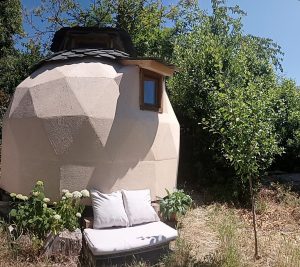 Extérieur Domo - Libération Émotionnelle